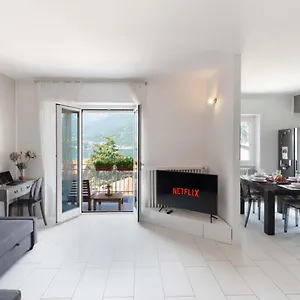 Terrazza Sul - Open Space E Netflix , Lecco Italy
